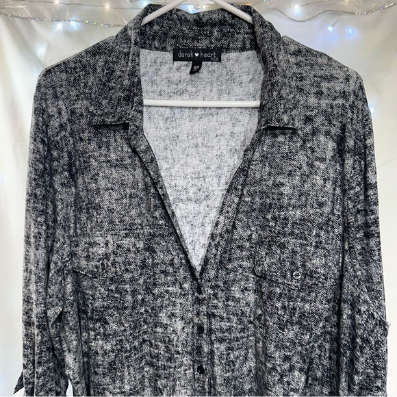 Derek Heart Button Down Long Sleeve Dress - Picture 4 of 8